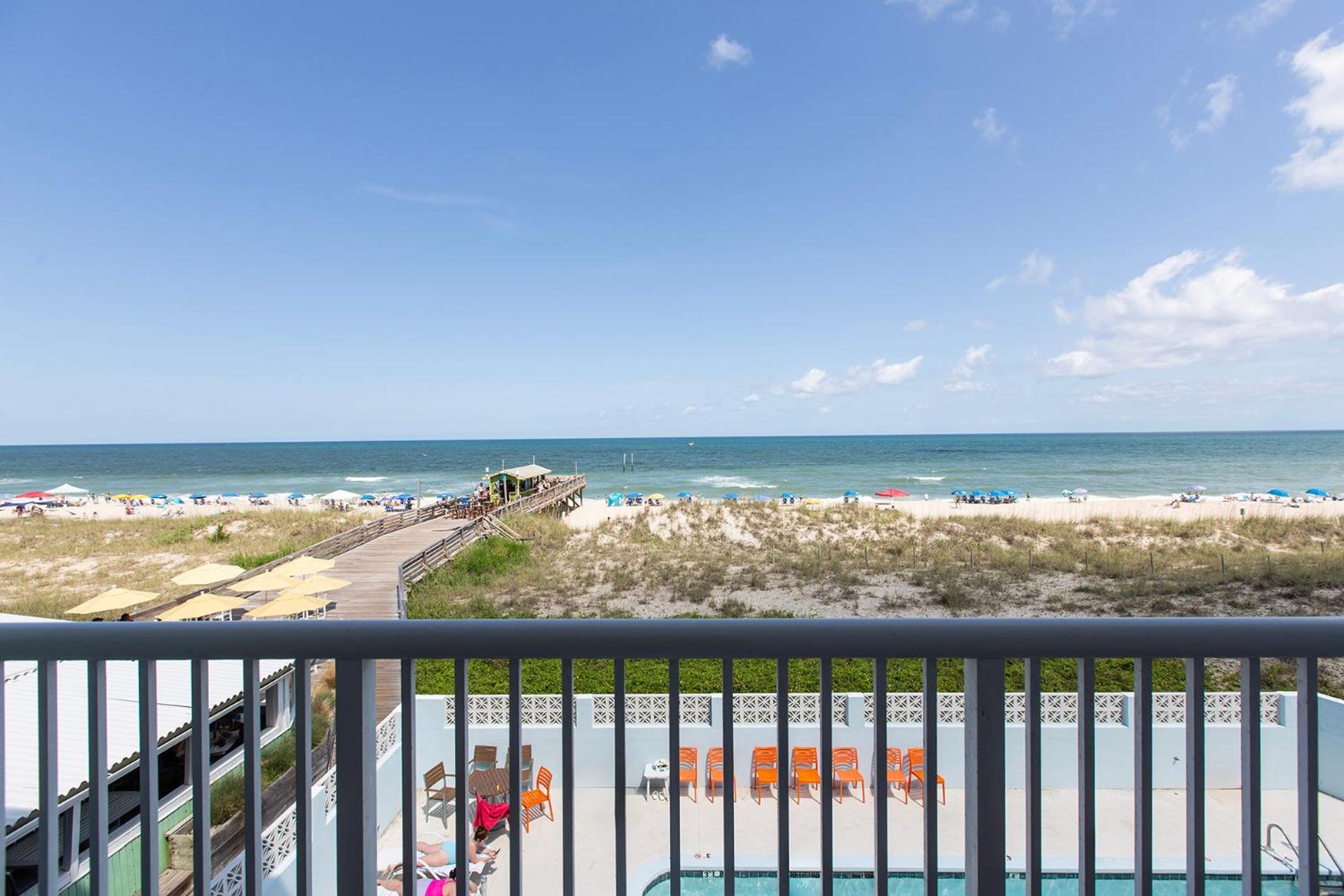 Golden Sands Oceanfront Hotel Carolina Beach Exterior photo