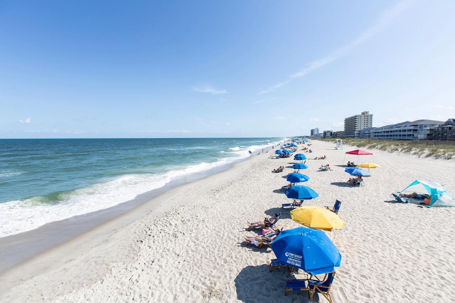 Golden Sands Oceanfront Hotel Carolina Beach Exterior photo